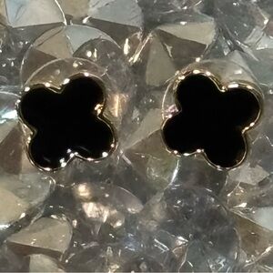 Elegant Black and Gold Clover Earrings